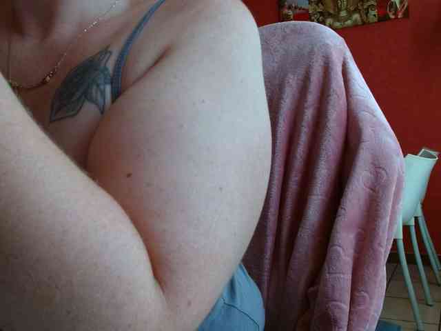 Petitoiseaucoquine webcam