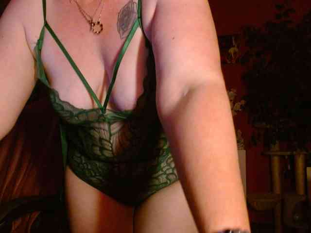 Petitoiseaucoquine webcam