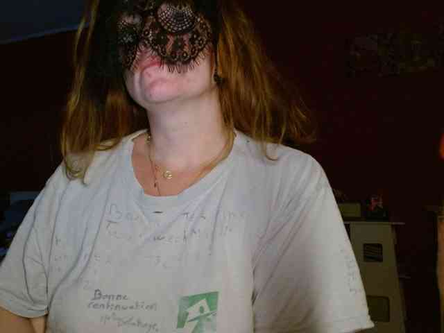Petitoiseaucoquine webcam