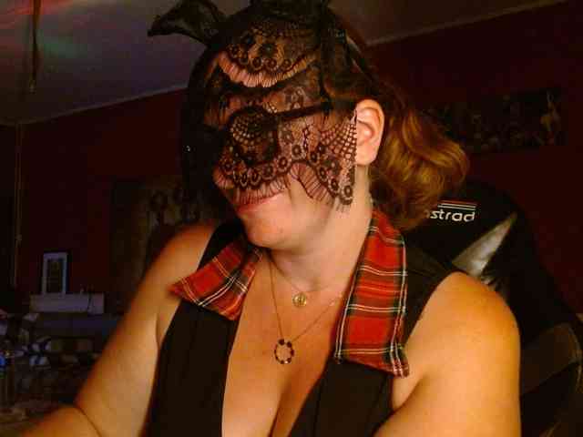 Petitoiseaucoquine webcam
