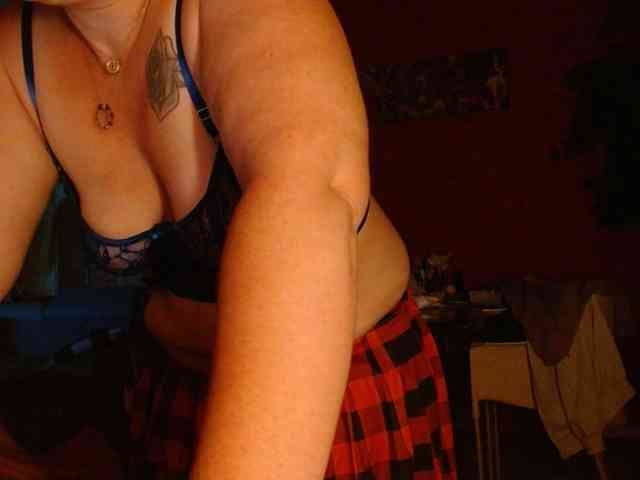 Petitoiseaucoquine webcam