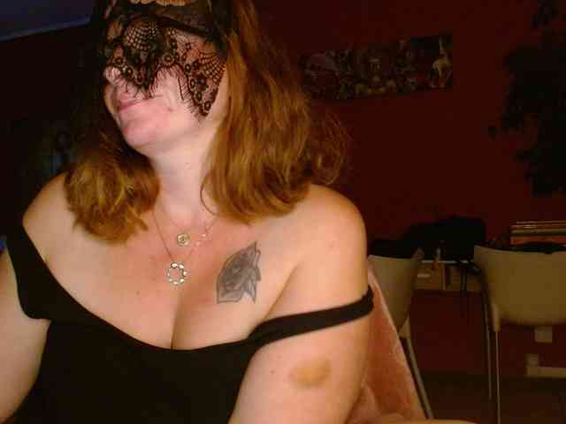 Petitoiseaucoquine webcam