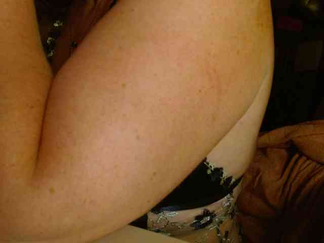 Petitoiseaucoquine webcam