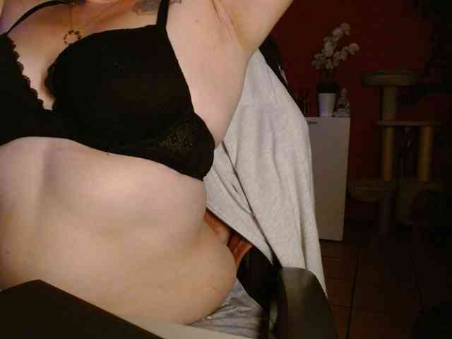 Petitoiseaucoquine webcam