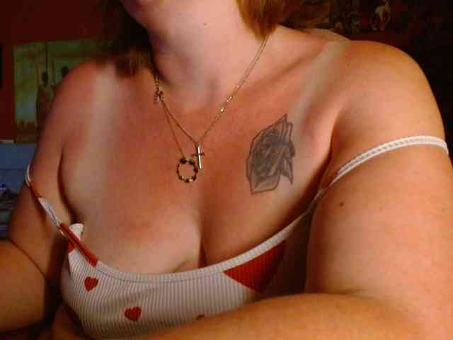 Petitoiseaucoquine webcam