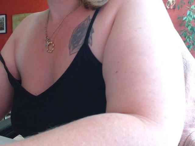 Petitoiseaucoquine webcam