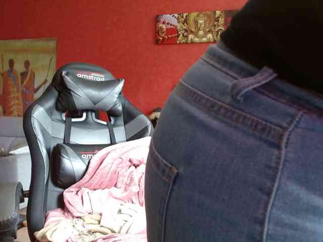 Petitoiseaucoquine webcam