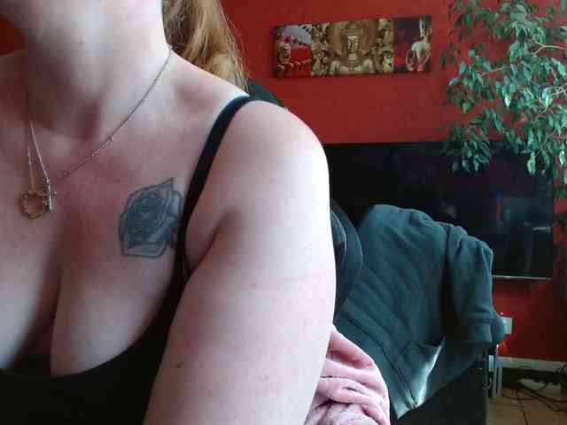 Petitoiseaucoquine webcam