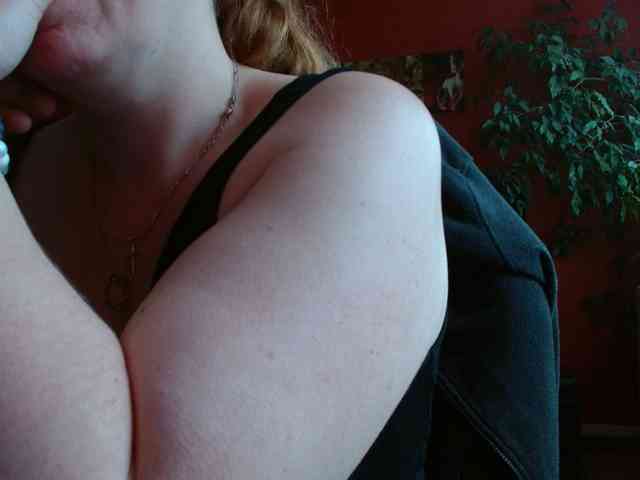 Petitoiseaucoquine webcam