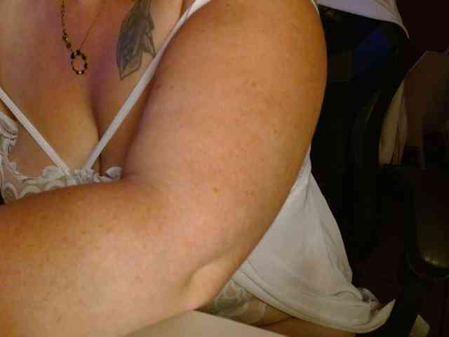 Petitoiseaucoquine webcam