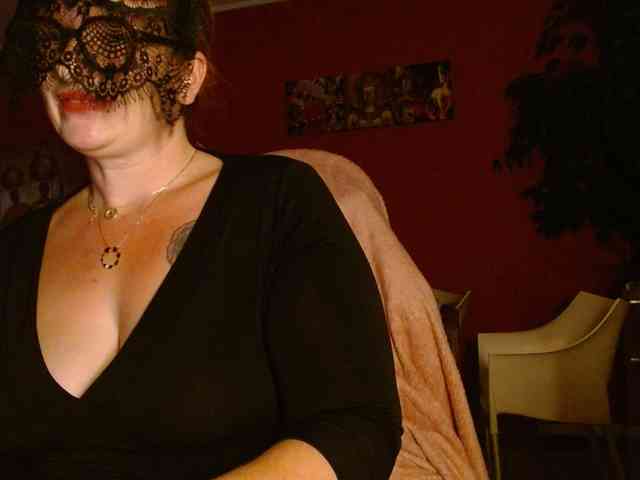 Petitoiseaucoquine webcam