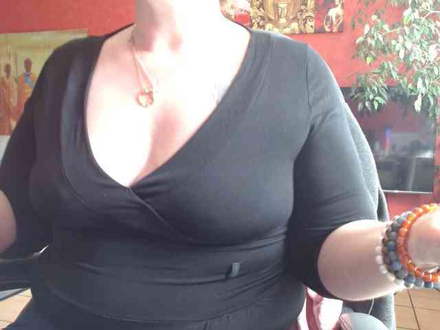 Petitoiseaucoquine webcam