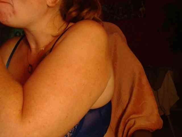 Petitoiseaucoquine webcam