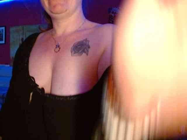 Petitoiseaucoquine webcam