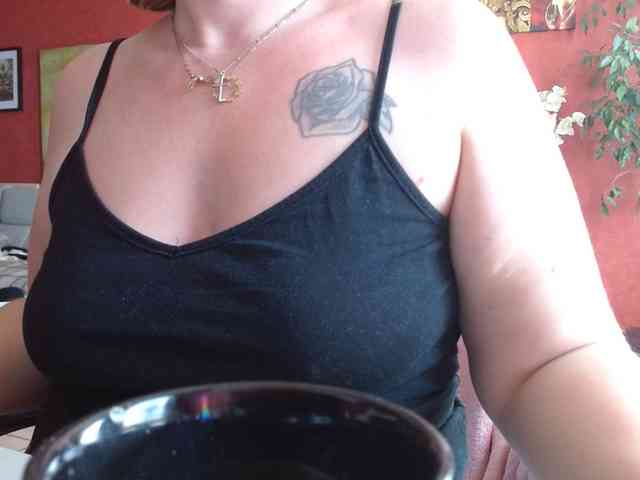 Petitoiseaucoquine webcam