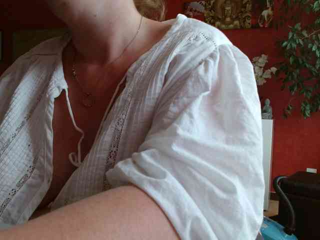 Petitoiseaucoquine webcam