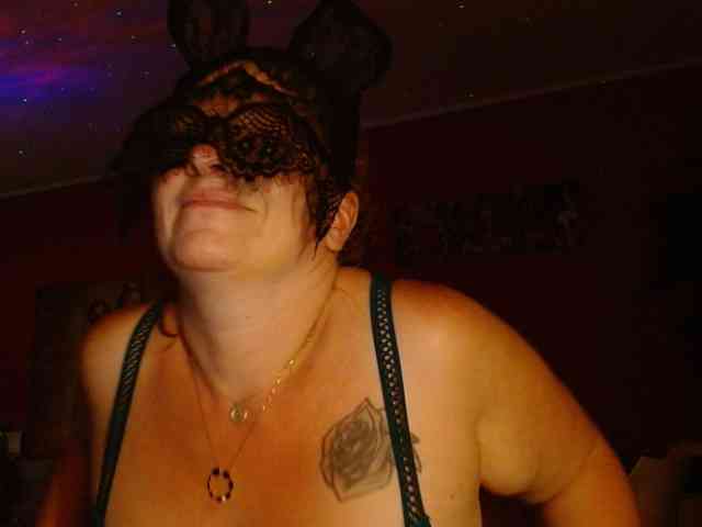 Petitoiseaucoquine webcam