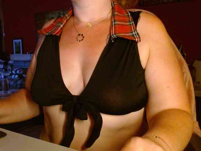 Petitoiseaucoquine webcam
