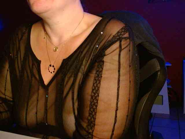 Petitoiseaucoquine webcam