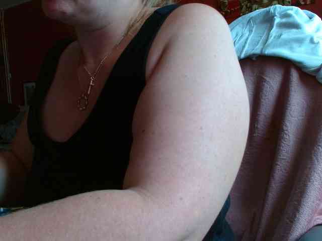 Petitoiseaucoquine webcam