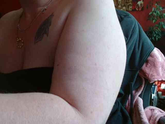 Petitoiseaucoquine webcam