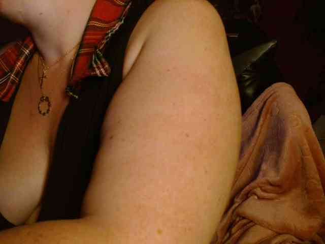 Petitoiseaucoquine webcam