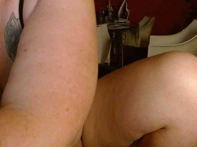 Petitoiseaucoquine webcam