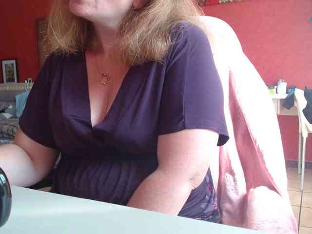 Petitoiseaucoquine webcam