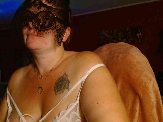 Petitoiseaucoquine webcam