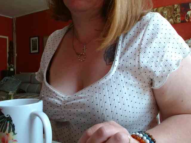Petitoiseaucoquine webcam