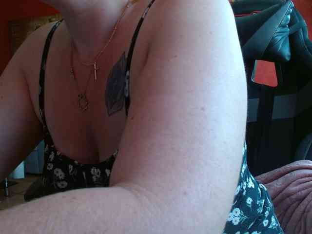 Petitoiseaucoquine webcam