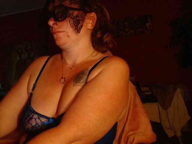 Petitoiseaucoquine webcam