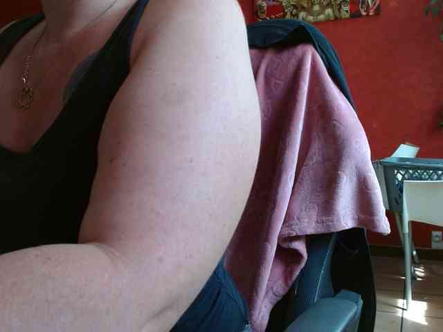 Petitoiseaucoquine webcam