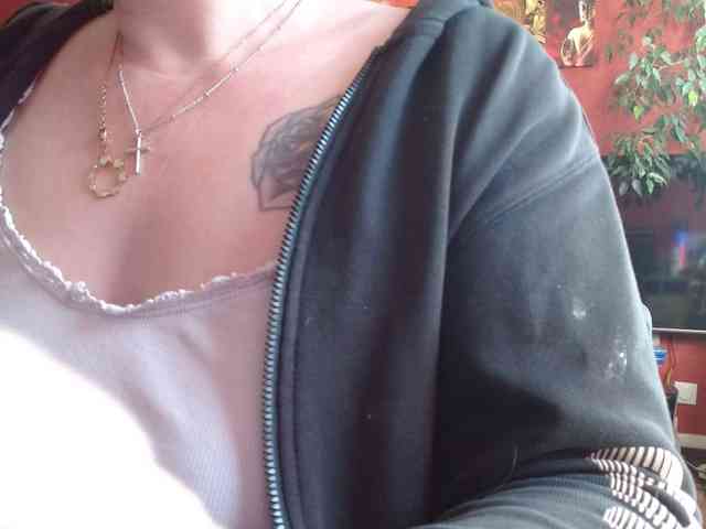 Petitoiseaucoquine webcam