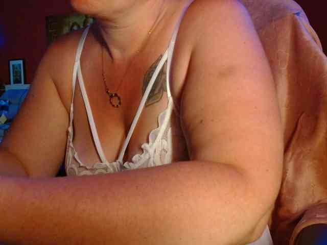 Petitoiseaucoquine webcam