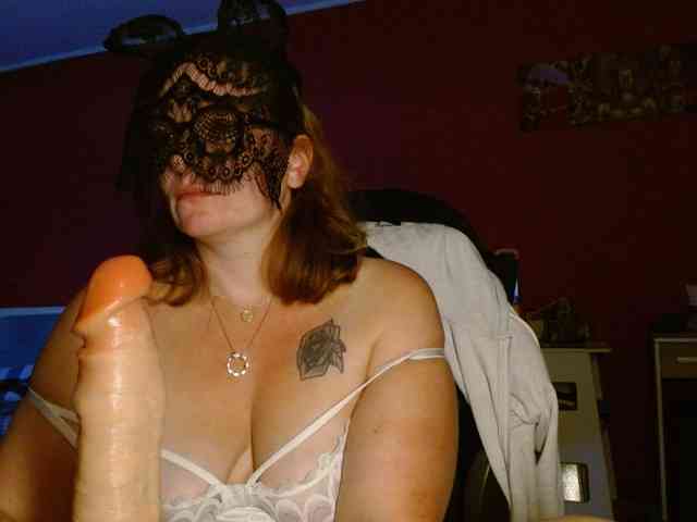 Petitoiseaucoquine webcam