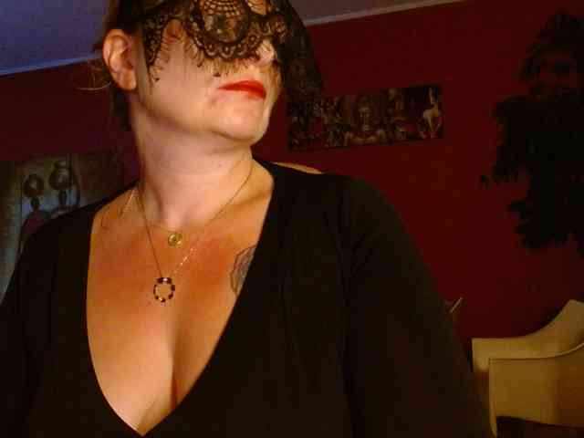 Petitoiseaucoquine webcam
