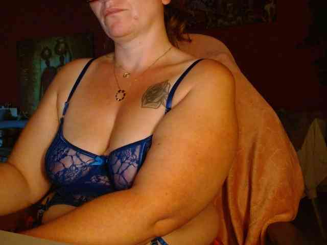 Petitoiseaucoquine webcam