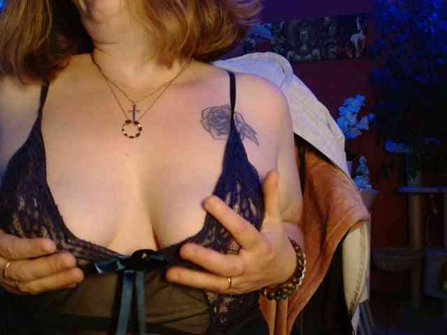 Petitoiseaucoquine webcam