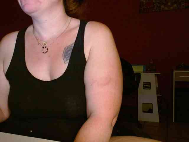 Petitoiseaucoquine webcam