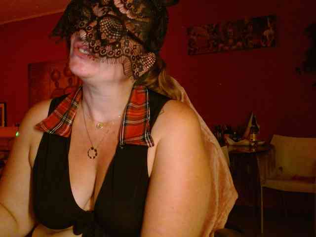 Petitoiseaucoquine webcam