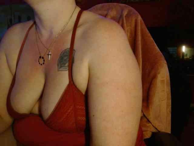 Petitoiseaucoquine webcam