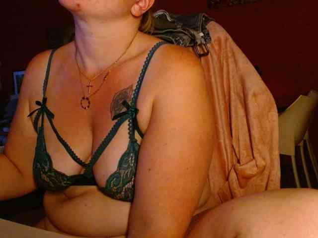 Petitoiseaucoquine webcam