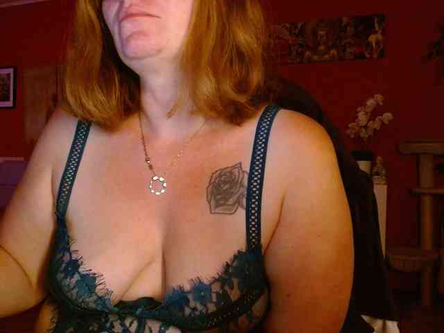 Petitoiseaucoquine webcam
