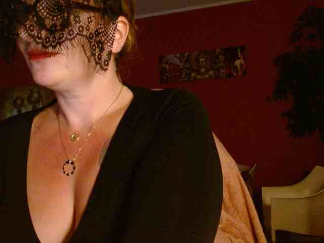 Petitoiseaucoquine webcam