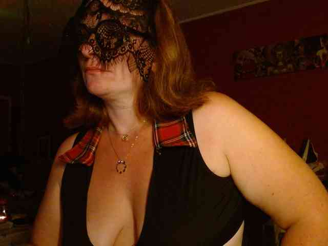 Petitoiseaucoquine webcam