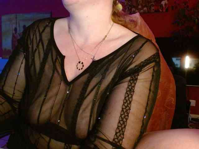 Petitoiseaucoquine webcam