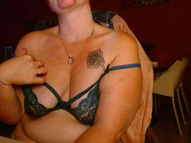 Petitoiseaucoquine webcam