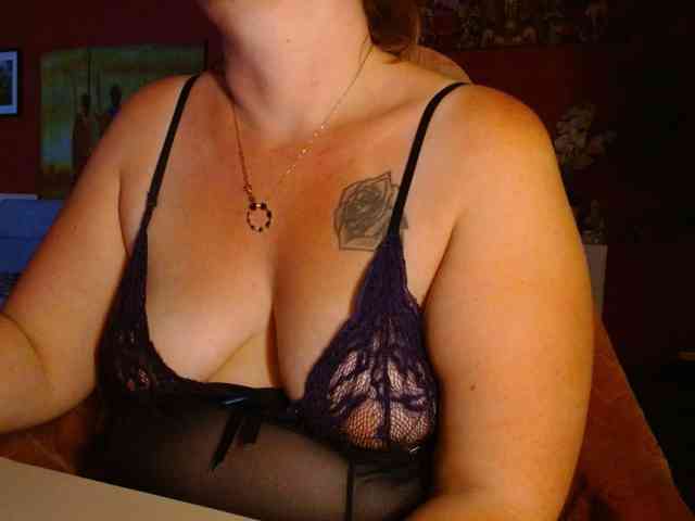 Petitoiseaucoquine webcam