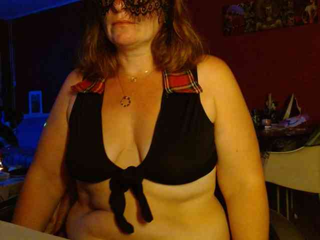 Petitoiseaucoquine webcam